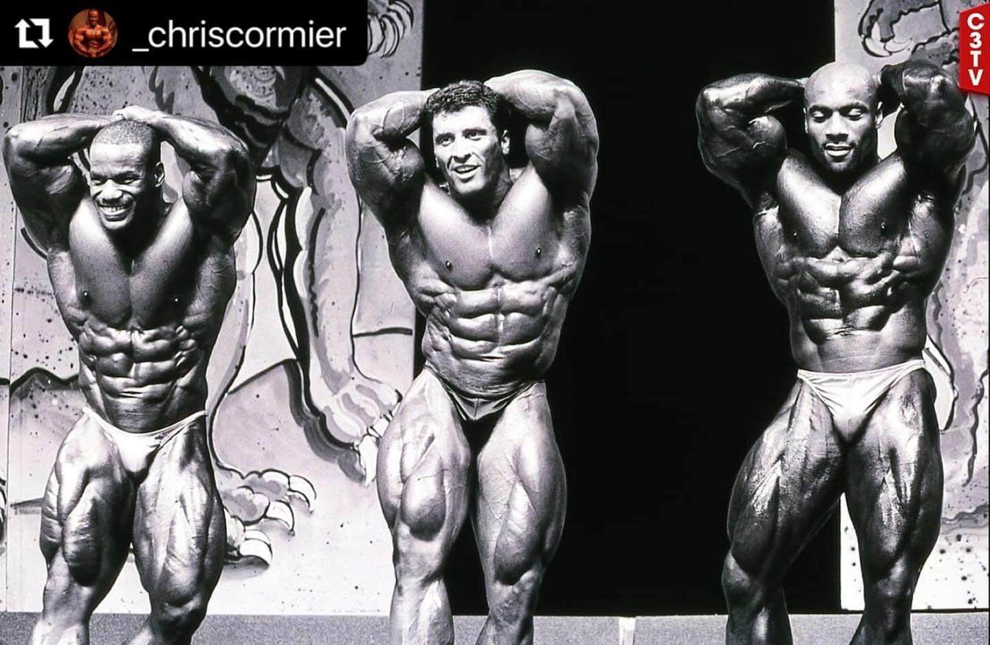 un confronto alla night of champions del 1998 tra milos sarcev ernie taylor e chris cormier posa frontale in rilassata